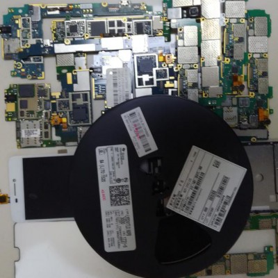 高價回收電子料,電子元器件,IC芯片,電容電阻等.