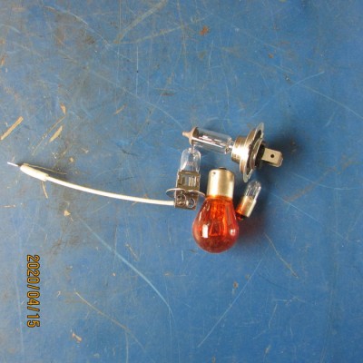 供應徐工裝載機電器配件860134404 QSDJ066前大燈燈泡（4種燈泡）