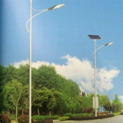 北海道 6-8米太陽(yáng)能燈桿定做   **