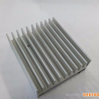 供應(yīng)博佳散熱器專業(yè)制作提供散熱器