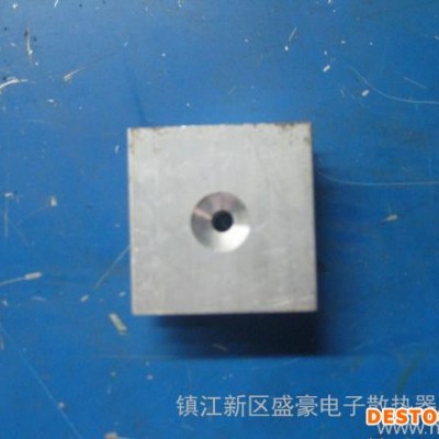 **電子型材散熱器