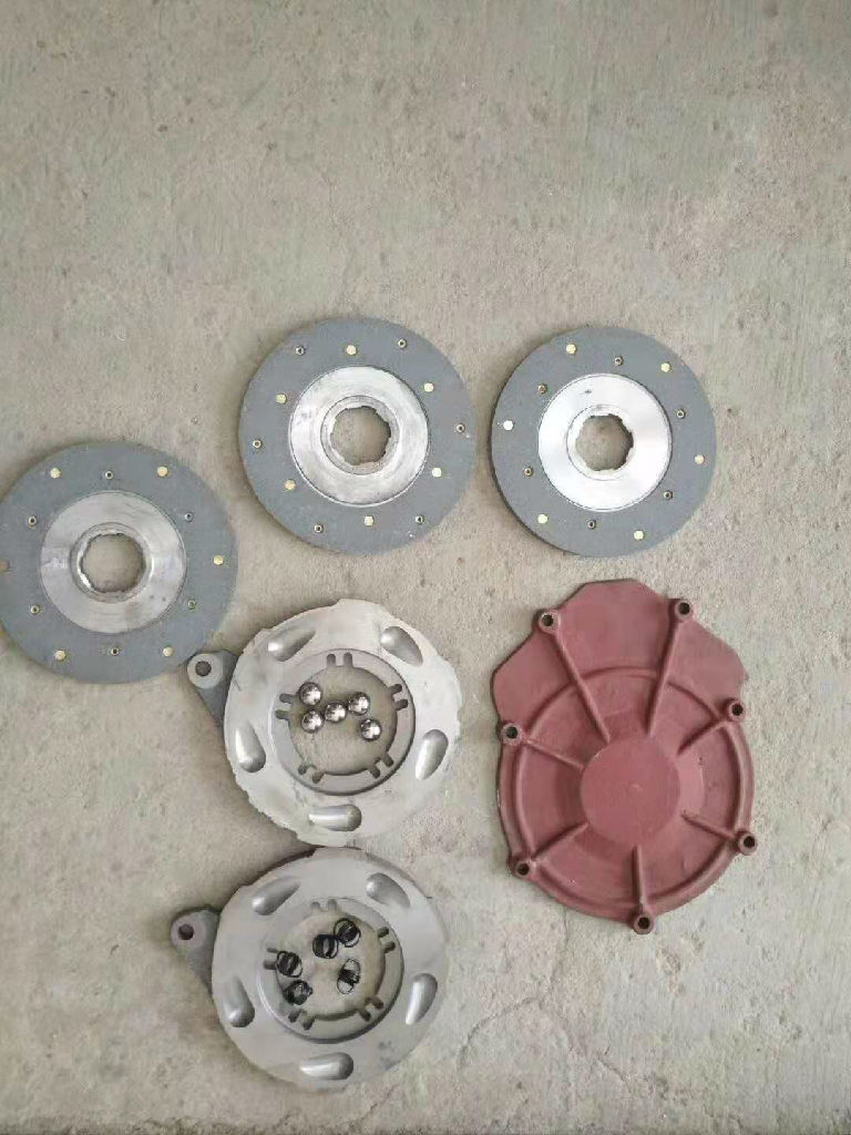 弘鼎工程機械 供應(yīng)徐工壓路機電器配件 徐工壓路機主減總成廠家 弘鼎工程機械 供應(yīng)徐工壓路機電器配件 徐工壓路機主減總成廠家