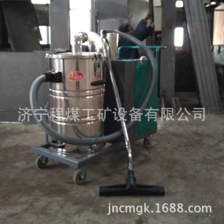 工業(yè)吸塵器3