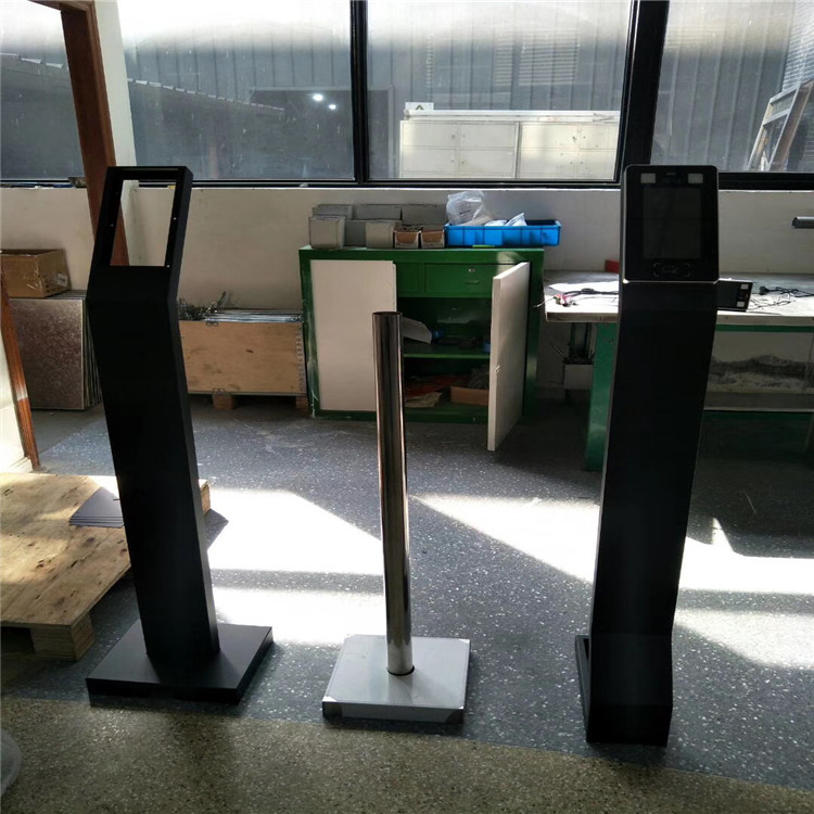 太陽能監控桿 弱電監控立桿_專業制作