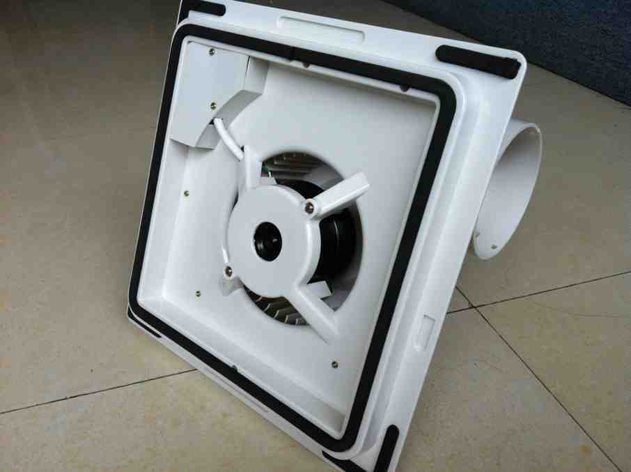 中吊頂（帶底板和電源線）-立面